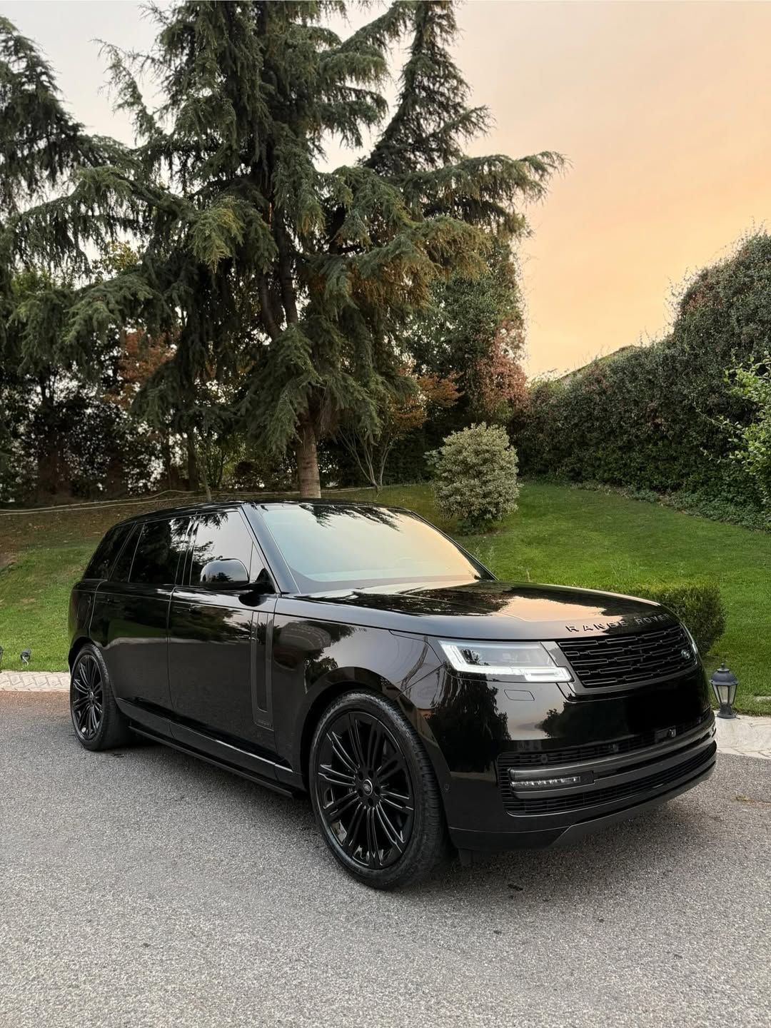 Range Rover — SUV de prestige avec chauffeur privé Côte d'Azur
