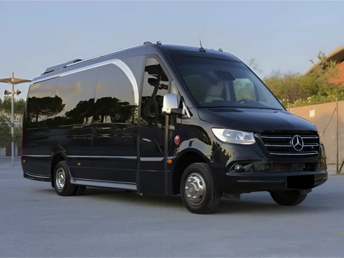 Mercedes-Benz Sprinter 19 places — minibus VIP Côte d'Azur groupes