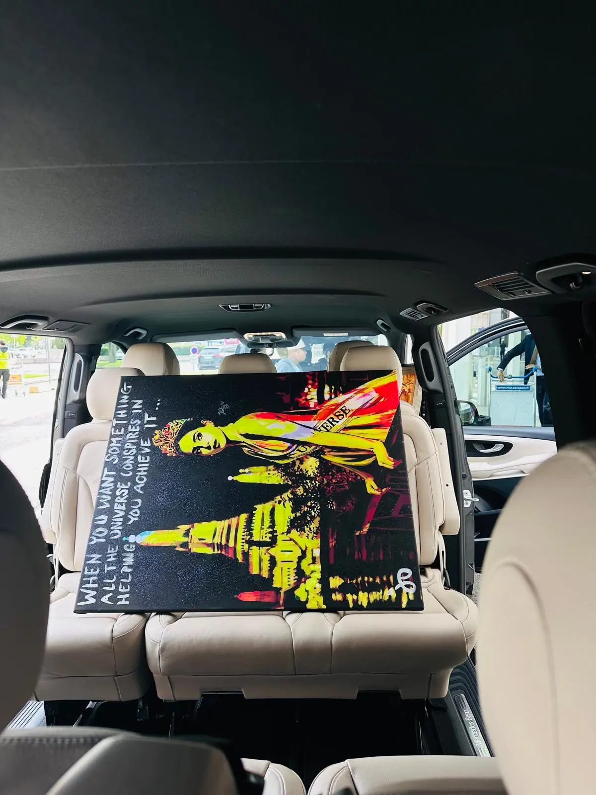 Transport œuvre d'art en Mercedes V-Class